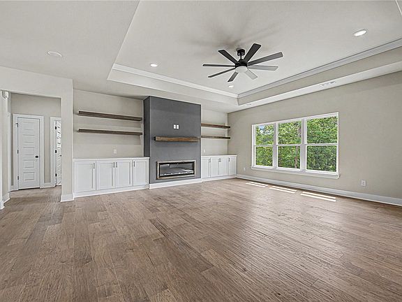 5th image of 2 Grier Ln