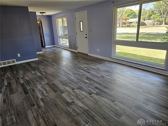 4th image of 5070 Glenmina Dr