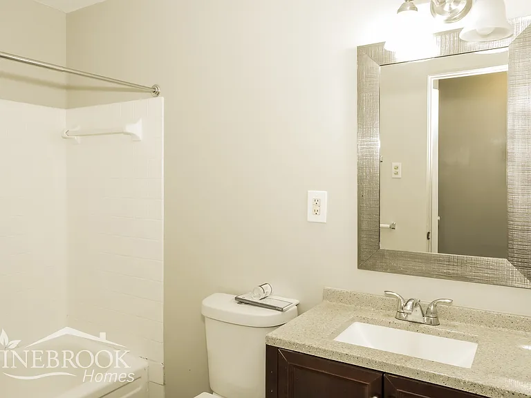 6104 Valley Park Dr NW — Photo 12