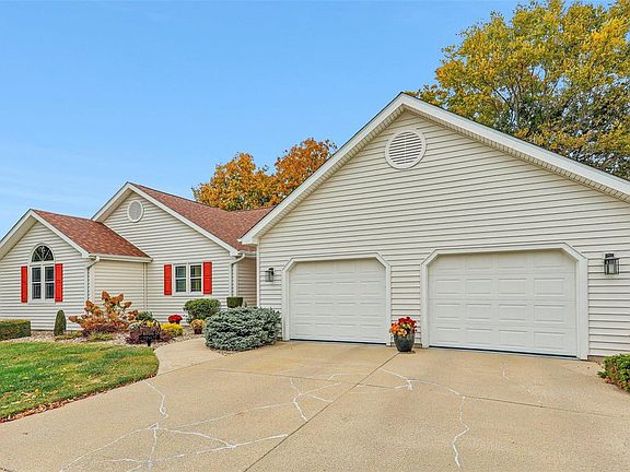 3rd image of 33 Quail Run Dr