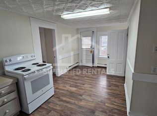 29 River St APT A, Rochester, NH 03867