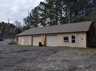 5522 Glade Rd SE, Acworth, GA 30102