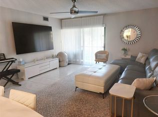 912 SW 9th Street Cir APT 105, Boca Raton, FL 33486