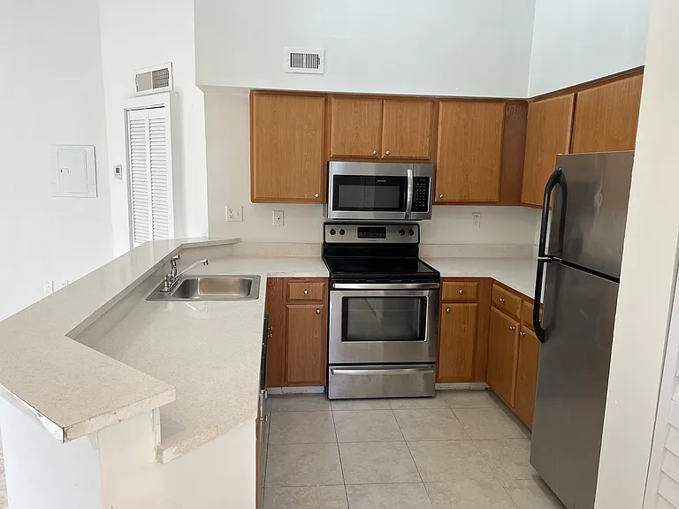 2445 SW 18th Ter #1105 — Photo 33