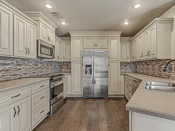 4th image of 6235 Merrell Dr