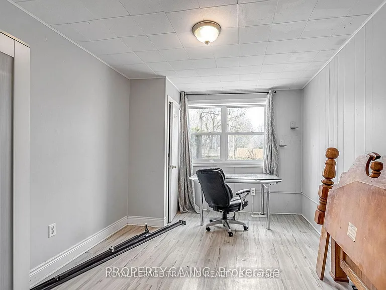 23 Saunby St #A — Photo 13