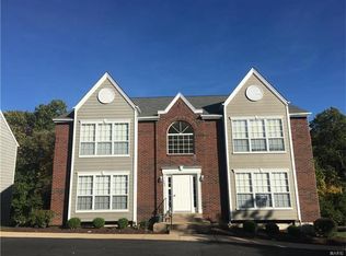 1336 Highland Oaks Dr UNIT B, Ballwin, MO 63021