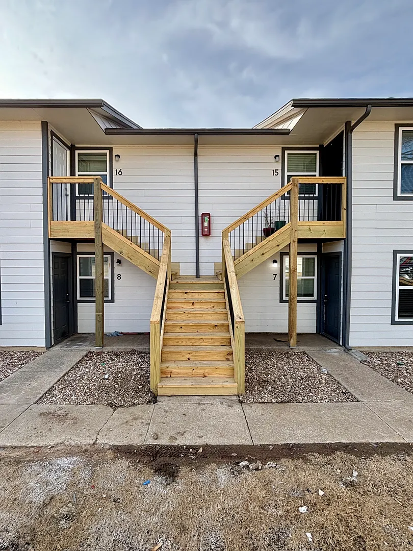 Building Photo - 42nd West Apartments