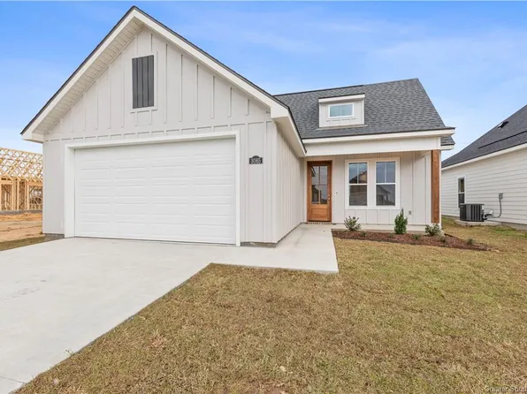 3065 Southern Trace Dr, Lake Charles, LA 70607
