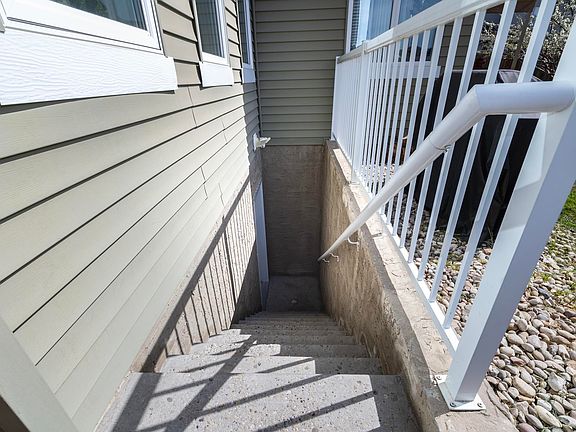 4th image of 5315 17th Ave SW