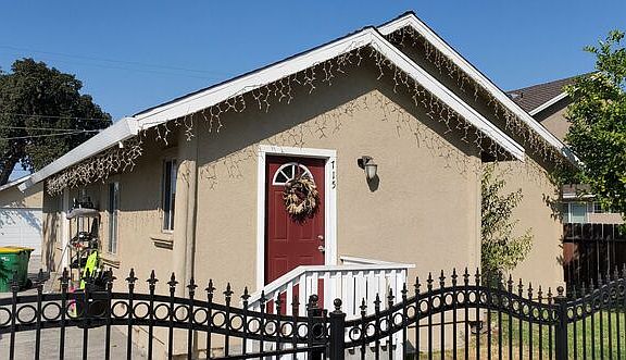 3rd image of 715 Grattan Ave