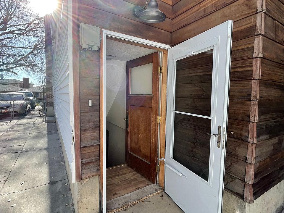 View from outside to private entrance.