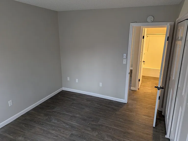 172 Camden St — Photo 26