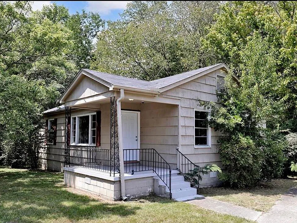 500 Robison Dr