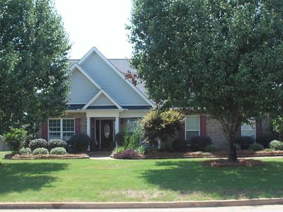 211 Hathersage Dr, Kathleen, GA, 31047