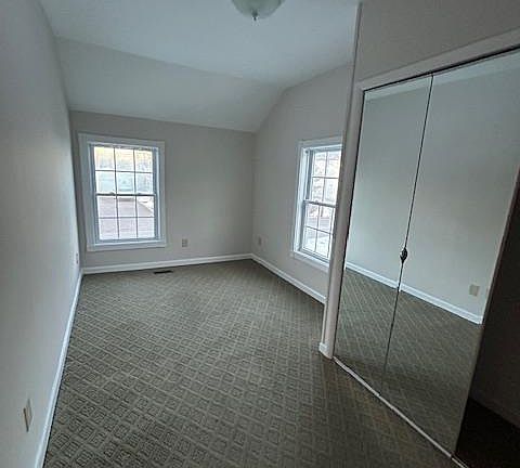 5th image of 11 Pleasant Plains Rd