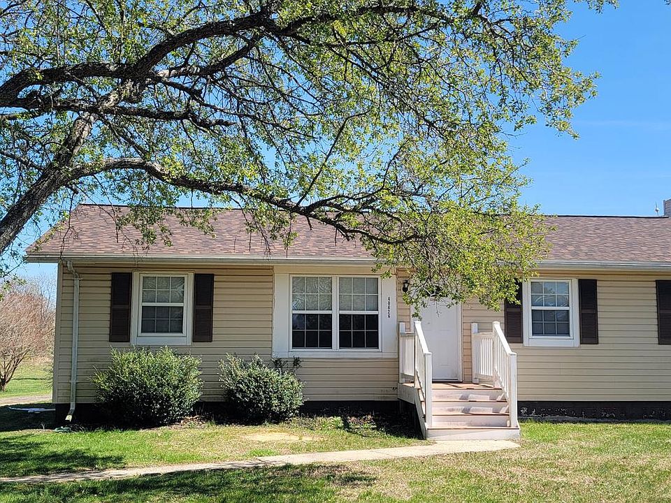 1st image of 40626 Rudys Ln