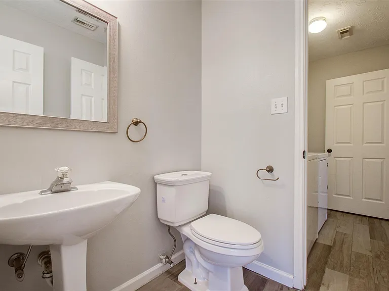 24302 Schivener House Ln — Photo 13
