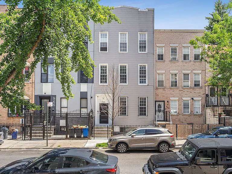 964 Madison St #2C — Photo 13