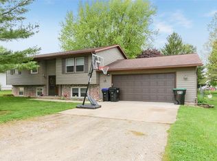 502 Grand Ave SW, Shellsburg, IA 52332