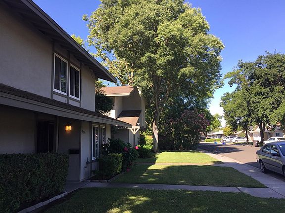 3rd image of 1822 W Polk Way