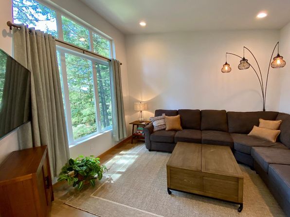 (undisclosed Address), Eastsound, WA 98245