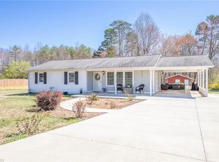 6131 Stanleyville Dr, Rural Hall, NC 27045