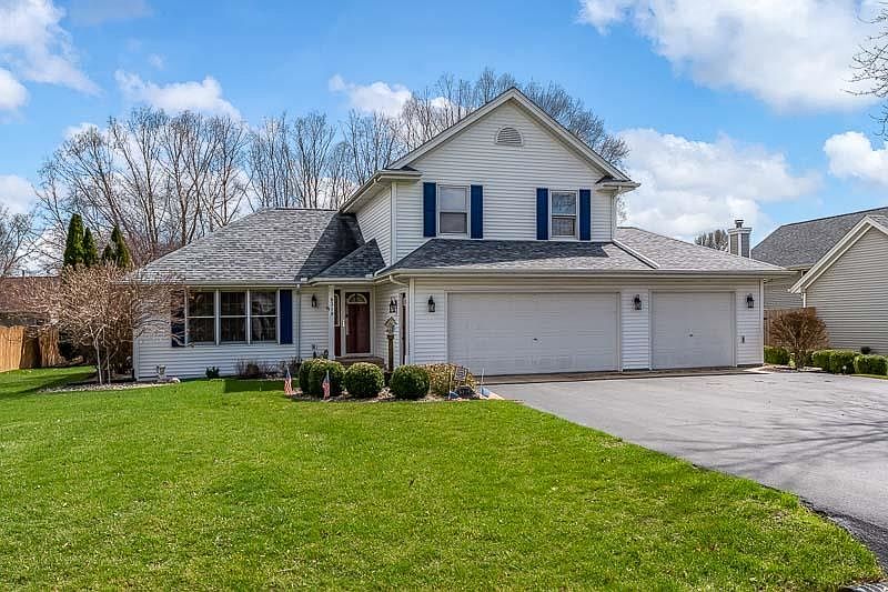 1st image of 8319 Woodbridge Ln