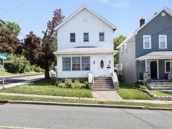 109 Allen St, Netcong, NJ 07857