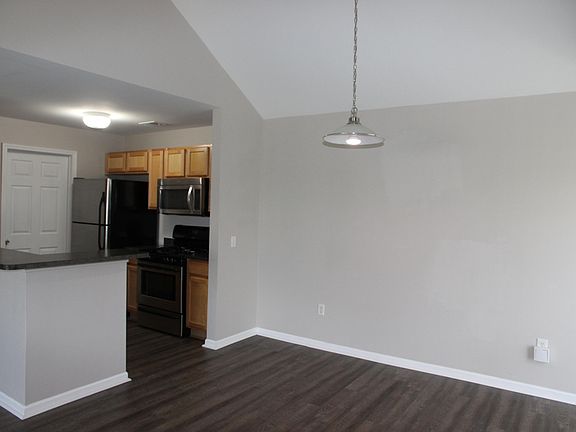 4th image of 791 Addington Ln