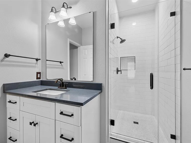 12311 Granite Woods Ct — Photo 17