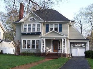 130 Corwin Rd, Rochester, NY 14610