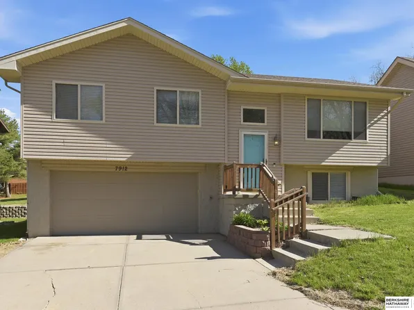 7912 Potter Plz, Omaha, NE 68122