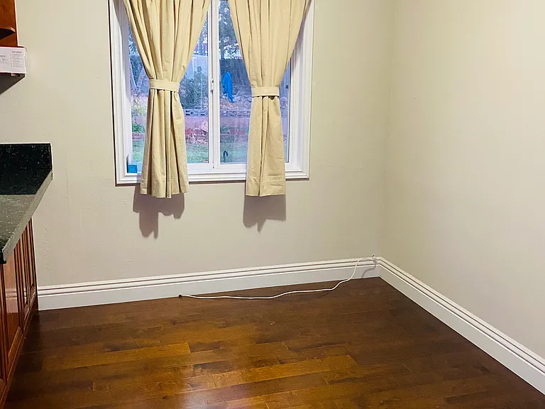 907 W Olive Ave — Photo 7