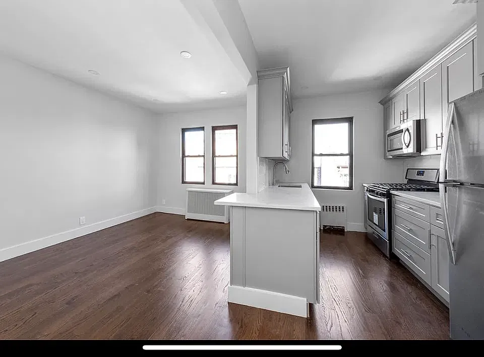 24-52 33rd St #2