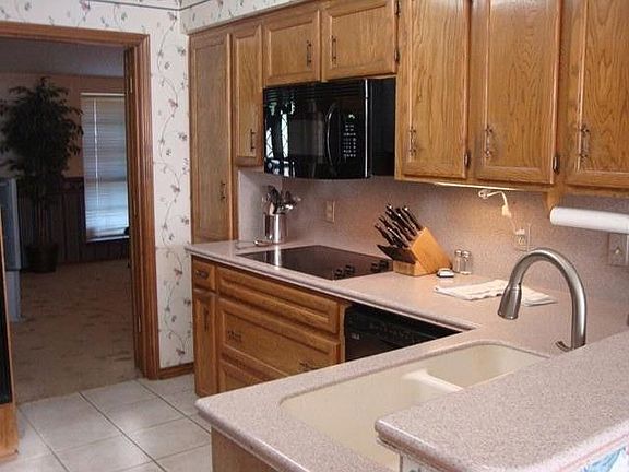 4th image of 2206 San Simeon Pl