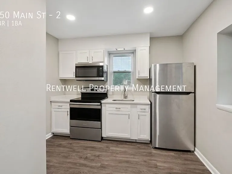 350 Main St #2 — Photo 4