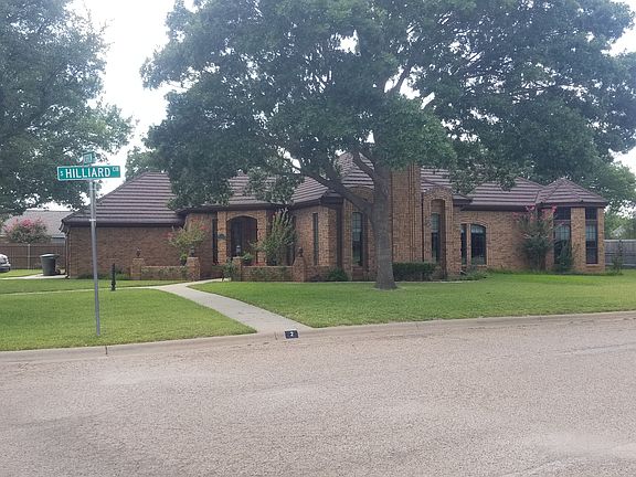 2nd image of 2 Hilliard Cir