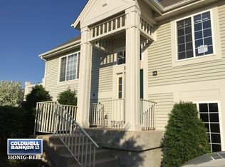 1520 New Haven Dr, Cary, IL 60013