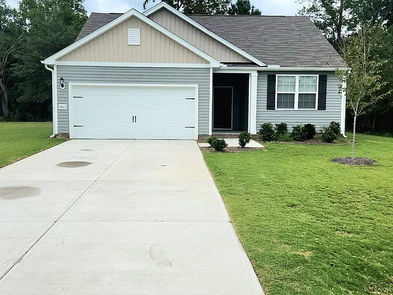 4847 Mallard Ln — Photo 1