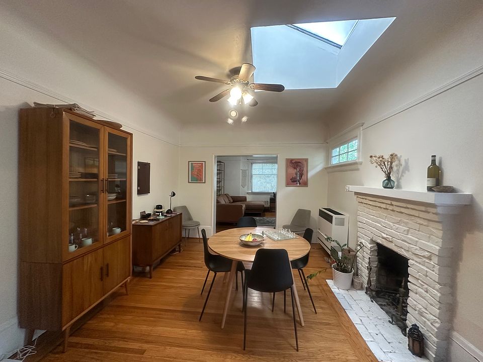 Living or dining room