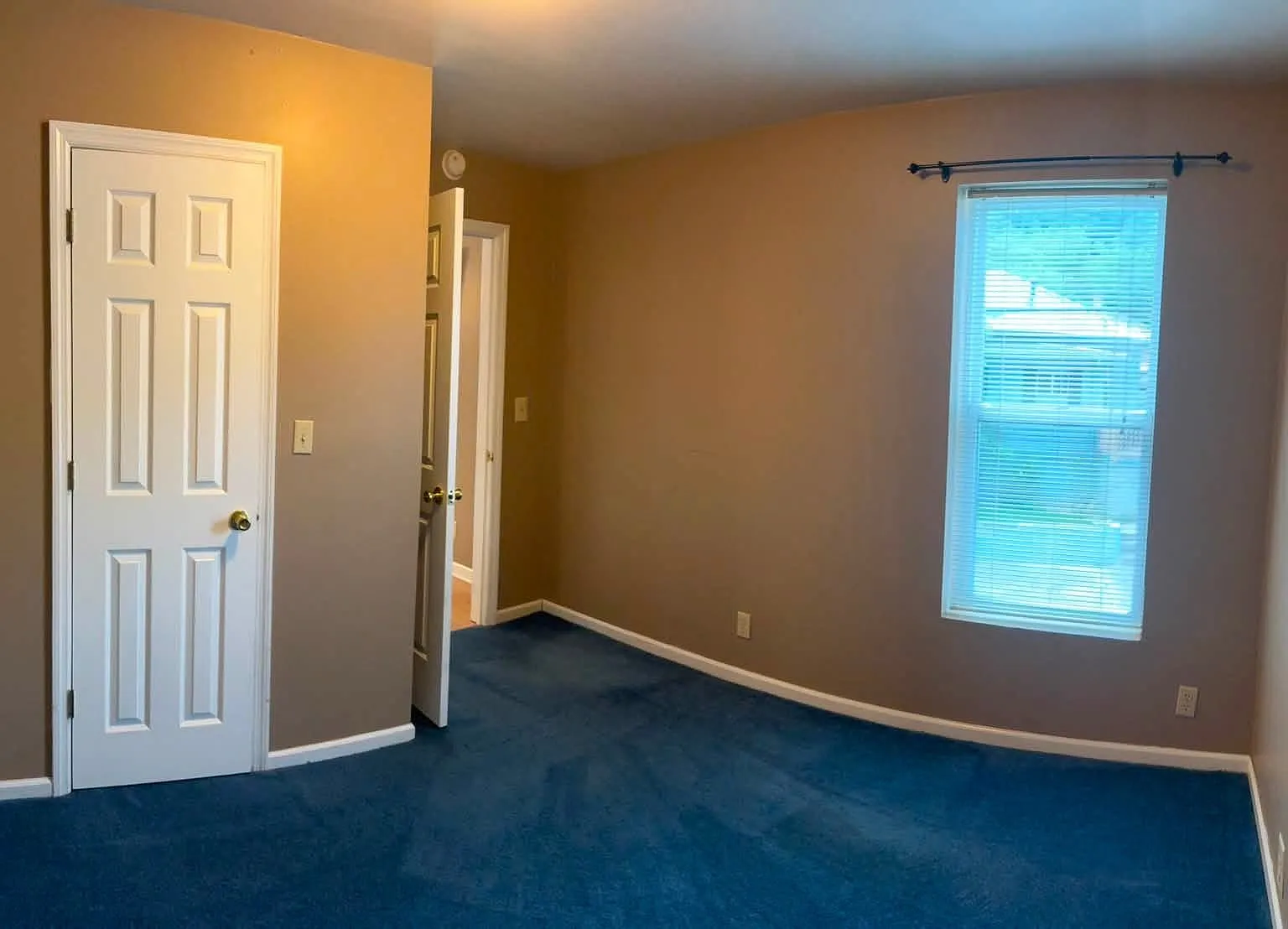 3 bed, 1159 sqft, $1,650 — Photo 3
