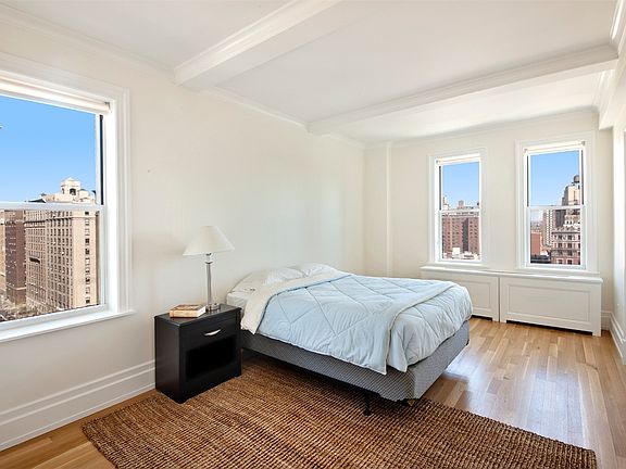 4th image of 845 W End Ave APT 14A