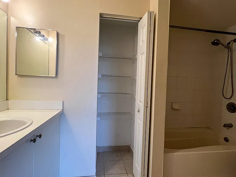 7950 N Nob Hill Rd #203 — Photo 12
