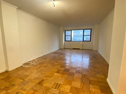 Rented by REAL New York | media 9