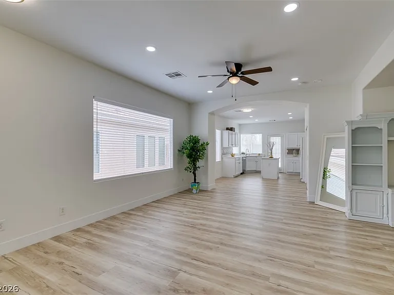 10959 Pumpkin Ridge Ave — Photo 10