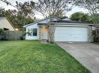 10734 Parkland Woods Dr, Sugar Land, TX 77498