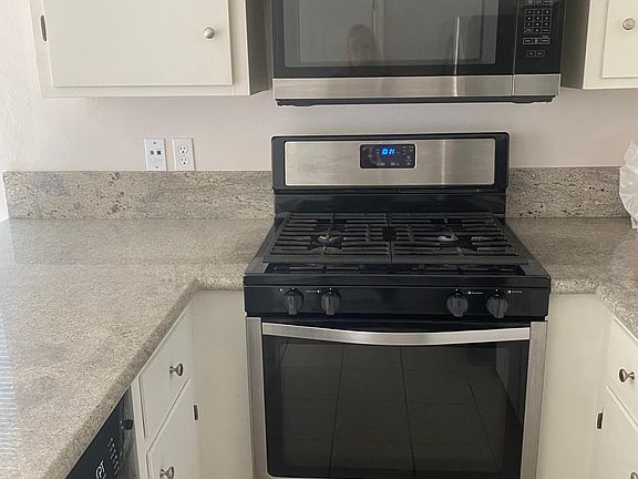 5th image of 10452 Buena Plaza Cir