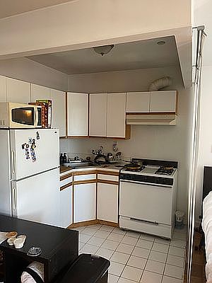2nd image of 950 Kent Ave APT 4D