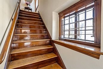 2nd image of 18 Fairfax Rd #2